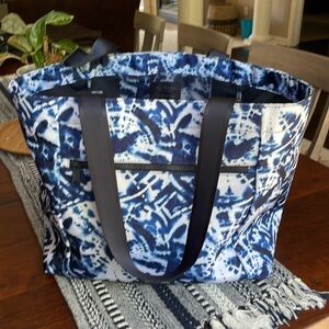 Vera Bradley Island Tie Dye ReActive Family Tote
